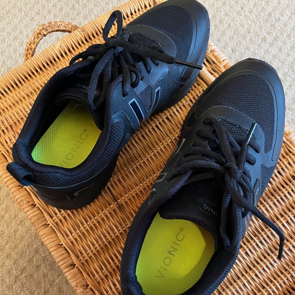 Vionic Black tennis MILES II-BLK/CHRCL-7.5-MED